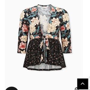 🆕BLACK MIXED FLORAL CREPE TIE FRONT BABYDOLL KIMONO